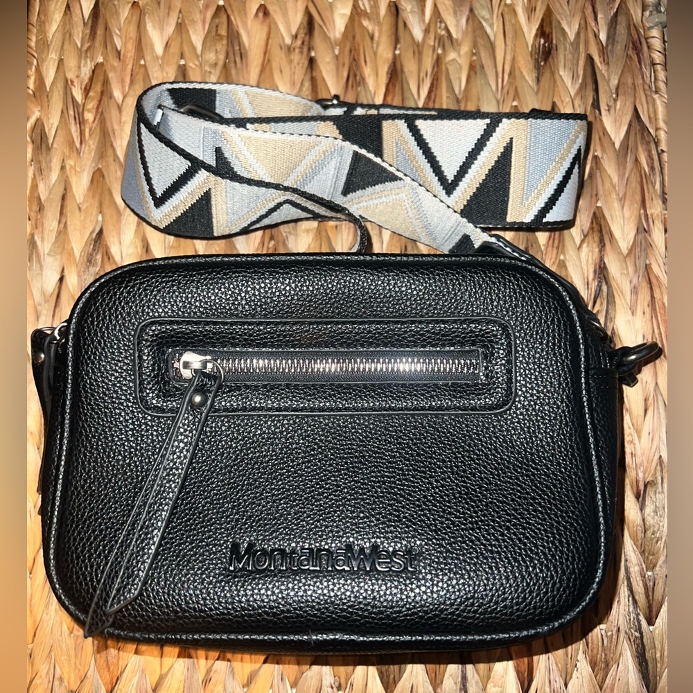 🇺🇸Montana West Black Textured Crossbody with Geometric Strap